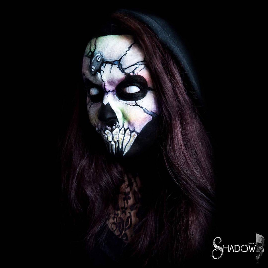 Blind White Halloween Contact Lenses - Image 14