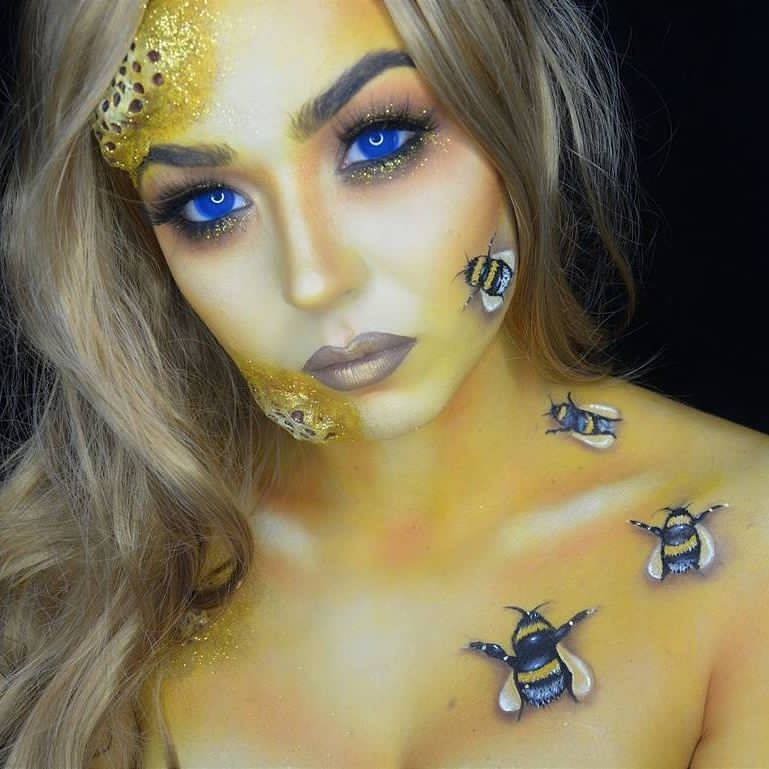 Blue Blind Halloween Contact Lenses - Image 2