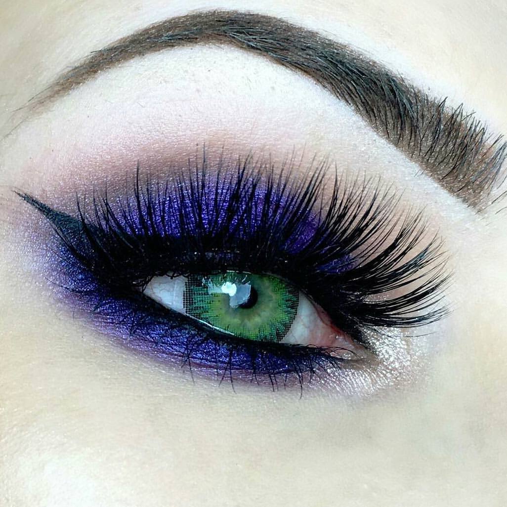 Forest Green Natural Coloured Contact Lenses - Image 3