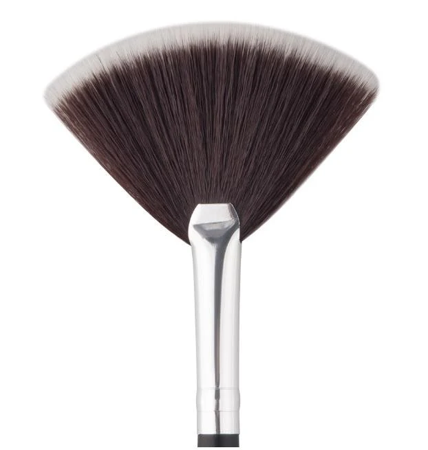 Professional MUA Fan Brush - Image 2