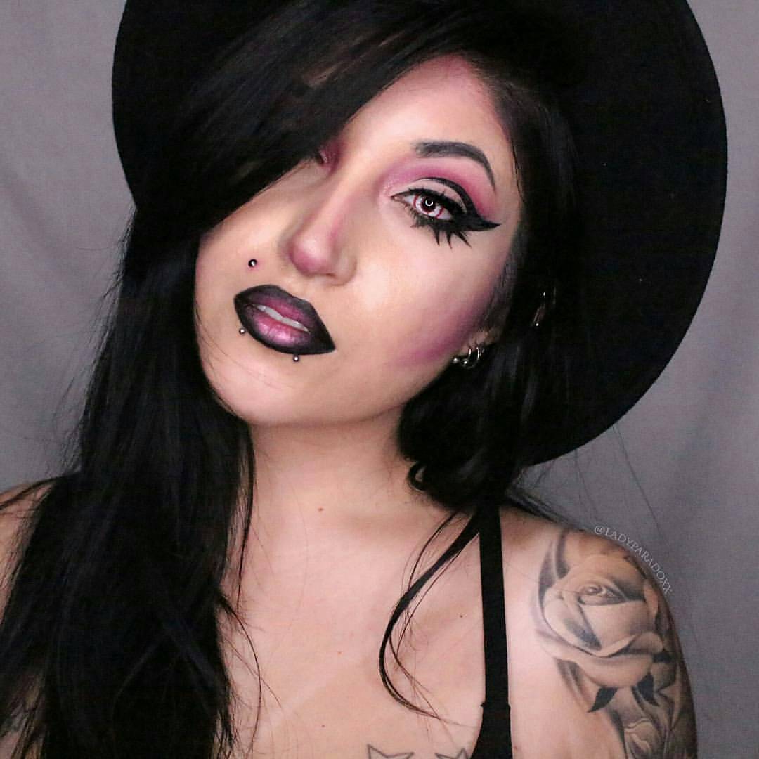 Temptress Halloween Contact Lenses - Image 2